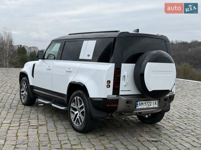 Білий Ленд Ровер Дефендер, об'ємом двигуна 3 л та пробігом 33 тис. км за 89000 $, фото 6 на Automoto.ua