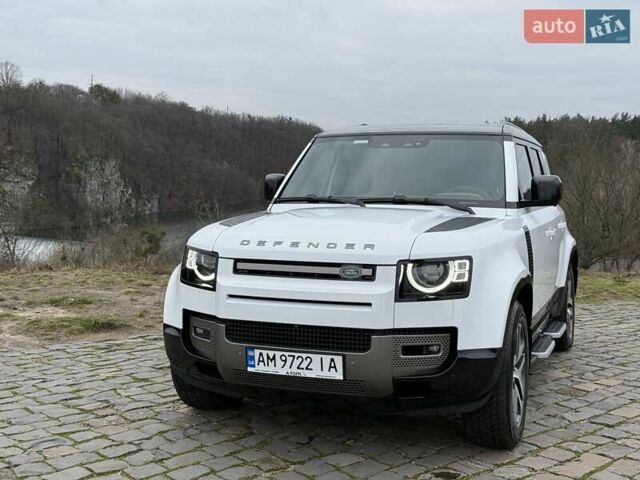 Білий Ленд Ровер Дефендер, об'ємом двигуна 3 л та пробігом 33 тис. км за 89000 $, фото 16 на Automoto.ua