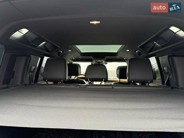 Білий Ленд Ровер Дефендер, об'ємом двигуна 3 л та пробігом 33 тис. км за 89000 $, фото 40 на Automoto.ua