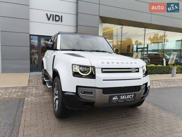 Ленд Ровер Дефендер 2023 у Києві на Automoto.ua Білий Ленд Ровер Дефендер, об'ємом двигуна 3 л та пробігом 29 тис. км за 87715 $, фото 2 на Automoto.ua