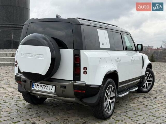Білий Ленд Ровер Дефендер, об'ємом двигуна 3 л та пробігом 33 тис. км за 89000 $, фото 9 на Automoto.ua