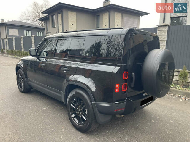 Черный Ленд Ровер Дефендер, объемом двигателя 2 л и пробегом 106 тыс. км за 57000 $, фото 5 на Automoto.ua