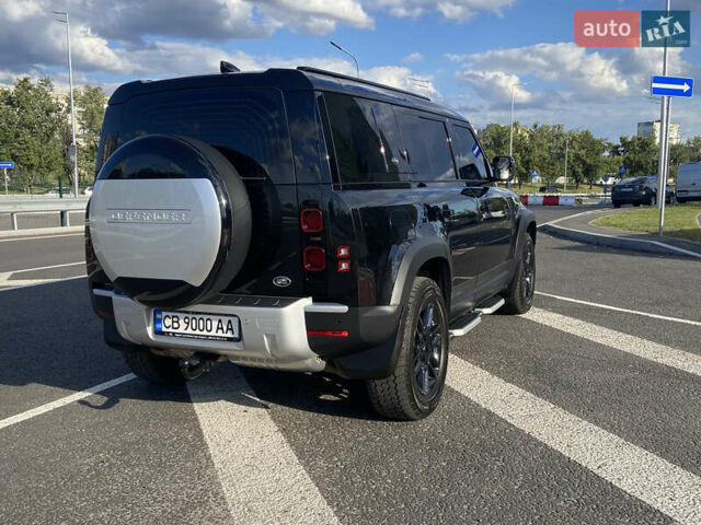 Черный Ленд Ровер Дефендер, объемом двигателя 2 л и пробегом 112 тыс. км за 56000 $, фото 6 на Automoto.ua