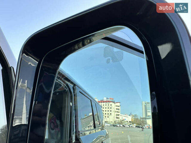 Чорний Ленд Ровер Дефендер, об'ємом двигуна 3 л та пробігом 89 тис. км за 68000 $, фото 42 на Automoto.ua