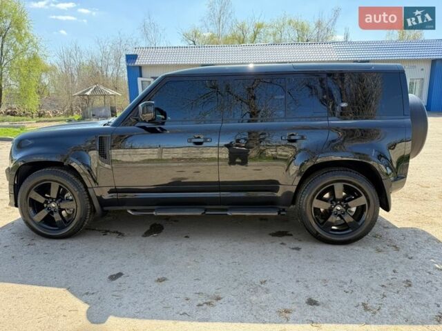 Чорний Ленд Ровер Дефендер, об'ємом двигуна 2 л та пробігом 92 тис. км за 54500 $, фото 8 на Automoto.ua