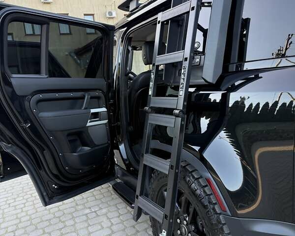 Черный Ленд Ровер Дефендер, объемом двигателя 3 л и пробегом 102 тыс. км за 88500 $, фото 53 на Automoto.ua