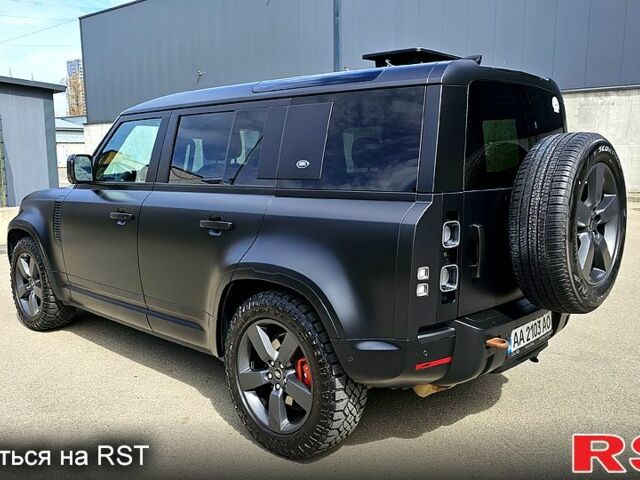 Черный Ленд Ровер Дефендер, объемом двигателя 3 л и пробегом 107 тыс. км за 70000 $, фото 4 на Automoto.ua