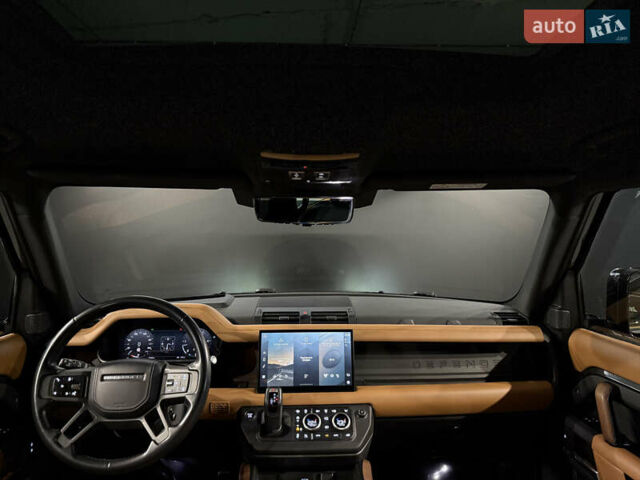 Черный Ленд Ровер Дефендер, объемом двигателя 3 л и пробегом 72 тыс. км за 83500 $, фото 24 на Automoto.ua