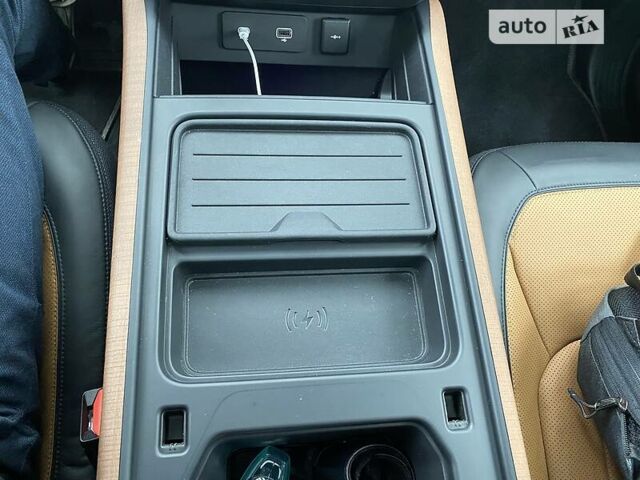 Черный Ленд Ровер Дефендер, объемом двигателя 3 л и пробегом 21 тыс. км за 84000 $, фото 28 на Automoto.ua