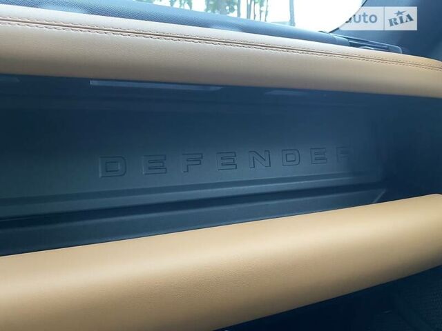 Черный Ленд Ровер Дефендер, объемом двигателя 3 л и пробегом 21 тыс. км за 84000 $, фото 17 на Automoto.ua