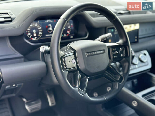 Чорний Ленд Ровер Дефендер, об'ємом двигуна 3 л та пробігом 89 тис. км за 68000 $, фото 26 на Automoto.ua