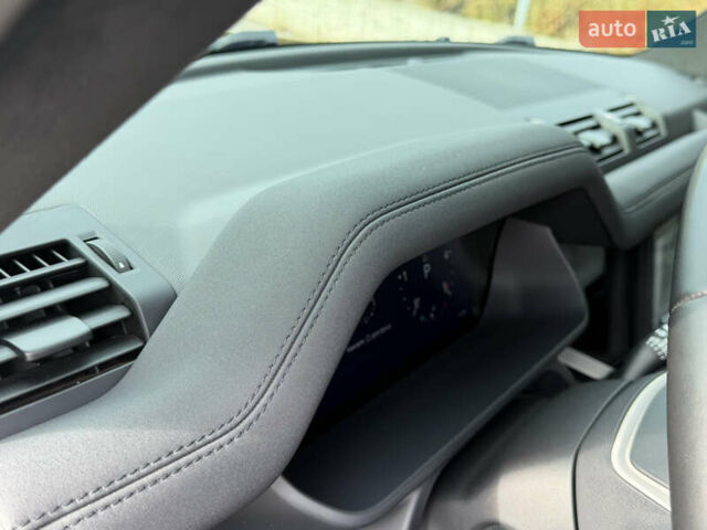 Черный Ленд Ровер Дефендер, объемом двигателя 2 л и пробегом 77 тыс. км за 76000 $, фото 34 на Automoto.ua