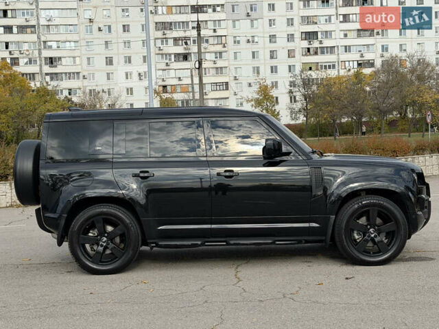 Черный Ленд Ровер Дефендер, объемом двигателя 2 л и пробегом 77 тыс. км за 76000 $, фото 11 на Automoto.ua