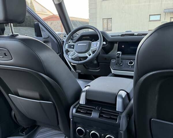 Черный Ленд Ровер Дефендер, объемом двигателя 3 л и пробегом 102 тыс. км за 88500 $, фото 48 на Automoto.ua