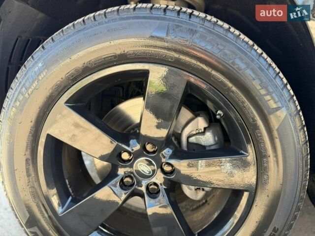 Чорний Ленд Ровер Дефендер, об'ємом двигуна 2 л та пробігом 92 тис. км за 54500 $, фото 14 на Automoto.ua