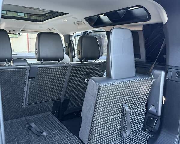 Черный Ленд Ровер Дефендер, объемом двигателя 3 л и пробегом 102 тыс. км за 88500 $, фото 59 на Automoto.ua