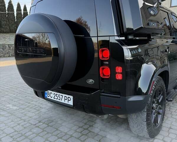 Черный Ленд Ровер Дефендер, объемом двигателя 3 л и пробегом 102 тыс. км за 88500 $, фото 12 на Automoto.ua