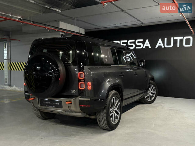 Черный Ленд Ровер Дефендер, объемом двигателя 3 л и пробегом 72 тыс. км за 83500 $, фото 12 на Automoto.ua