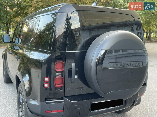 Чорний Ленд Ровер Дефендер, об'ємом двигуна 2 л та пробігом 107 тис. км за 54799 $, фото 21 на Automoto.ua