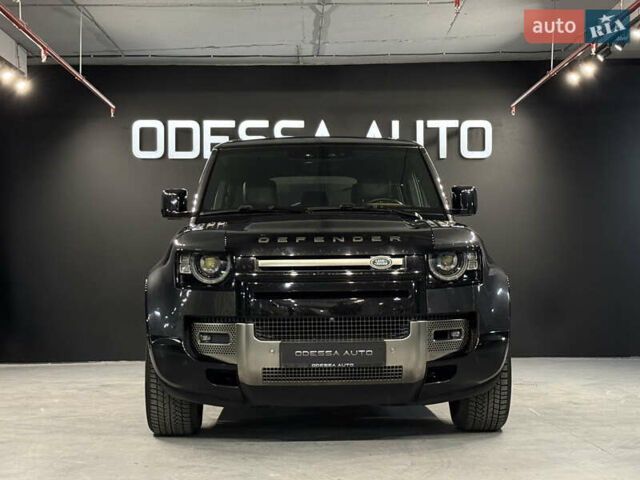 Черный Ленд Ровер Дефендер, объемом двигателя 3 л и пробегом 72 тыс. км за 83500 $, фото 2 на Automoto.ua