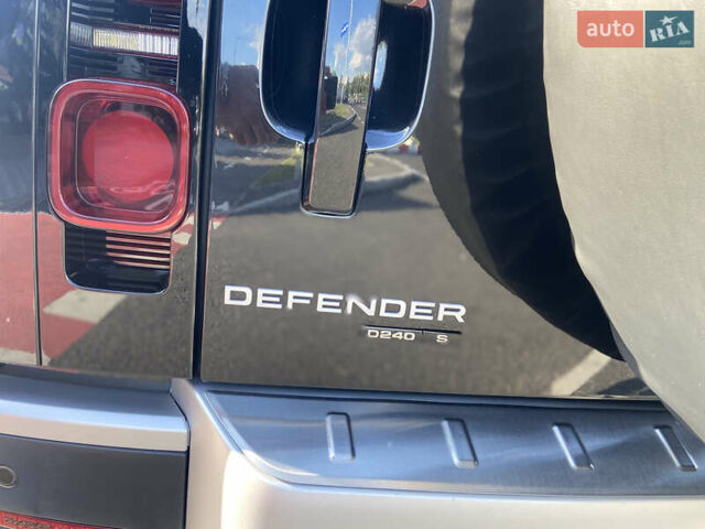 Черный Ленд Ровер Дефендер, объемом двигателя 2 л и пробегом 112 тыс. км за 56000 $, фото 10 на Automoto.ua