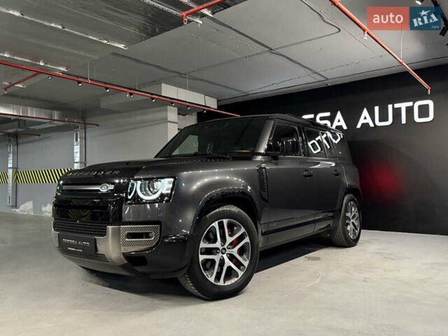 Черный Ленд Ровер Дефендер, объемом двигателя 3 л и пробегом 72 тыс. км за 83500 $, фото 4 на Automoto.ua