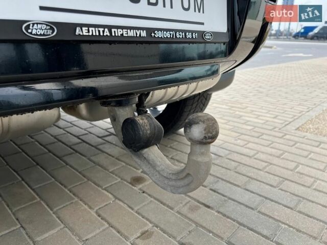 Чорний Ленд Ровер Дефендер, об'ємом двигуна 3 л та пробігом 105 тис. км за 73900 $, фото 31 на Automoto.ua