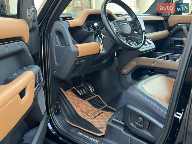 Чорний Ленд Ровер Дефендер, об'ємом двигуна 3 л та пробігом 72 тис. км за 83500 $, фото 23 на Automoto.ua