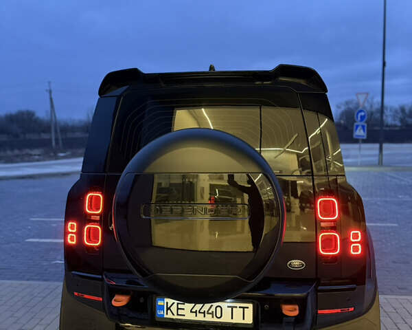 Черный Ленд Ровер Дефендер, объемом двигателя 3 л и пробегом 166 тыс. км за 60000 $, фото 6 на Automoto.ua