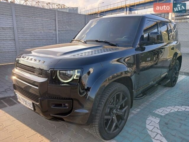 Чорний Ленд Ровер Дефендер, об'ємом двигуна 3 л та пробігом 99 тис. км за 59800 $, фото 4 на Automoto.ua