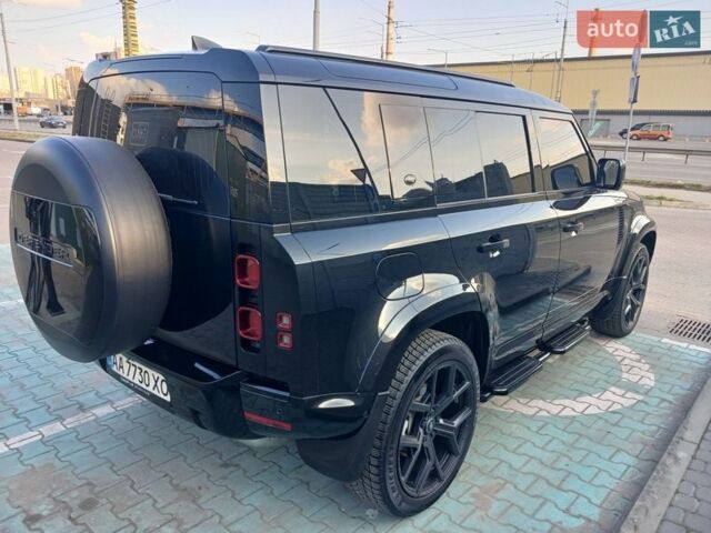 Чорний Ленд Ровер Дефендер, об'ємом двигуна 3 л та пробігом 99 тис. км за 59800 $, фото 5 на Automoto.ua