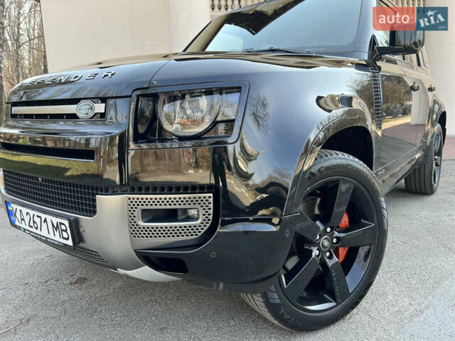 Чорний Ленд Ровер Дефендер, об'ємом двигуна 3 л та пробігом 72 тис. км за 83500 $, фото 3 на Automoto.ua