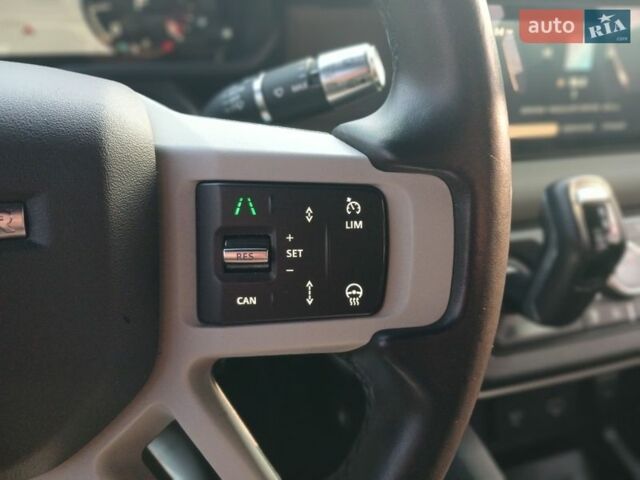 Чорний Ленд Ровер Дефендер, об'ємом двигуна 3 л та пробігом 99 тис. км за 59800 $, фото 34 на Automoto.ua