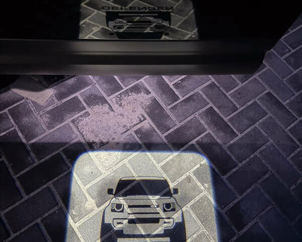 Черный Ленд Ровер Дефендер, объемом двигателя 3 л и пробегом 166 тыс. км за 60000 $, фото 33 на Automoto.ua