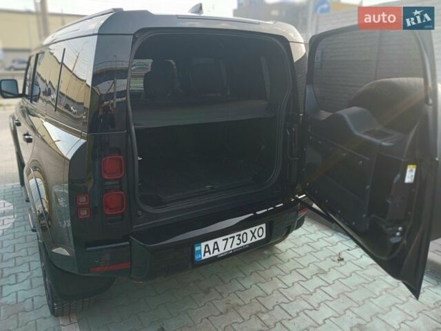 Чорний Ленд Ровер Дефендер, об'ємом двигуна 3 л та пробігом 99 тис. км за 59800 $, фото 42 на Automoto.ua