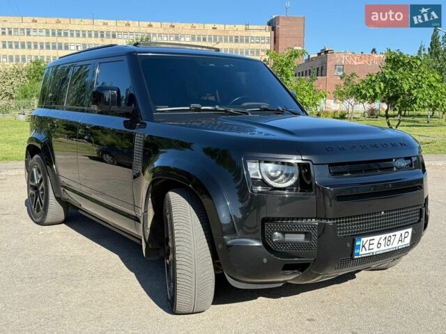 Чорний Ленд Ровер Дефендер, об'ємом двигуна 3 л та пробігом 120 тис. км за 62800 $, фото 5 на Automoto.ua