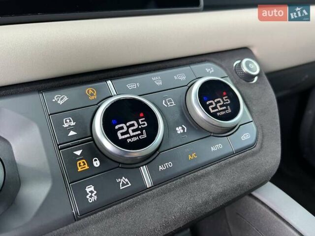 Ленд Ровер Дефендер 2021 в Киеве на Automoto.ua Черный Ленд Ровер Дефендер, объемом двигателя 3 л и пробегом 111 тыс. км за 67500 $, фото 18 на Automoto.ua