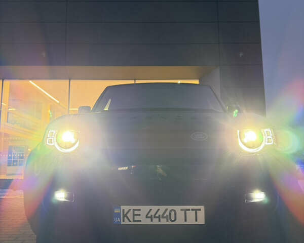 Черный Ленд Ровер Дефендер, объемом двигателя 3 л и пробегом 166 тыс. км за 60000 $, фото 2 на Automoto.ua