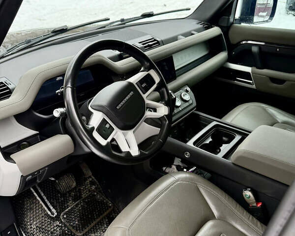 Чорний Ленд Ровер Дефендер, об'ємом двигуна 3 л та пробігом 90 тис. км за 68000 $, фото 18 на Automoto.ua