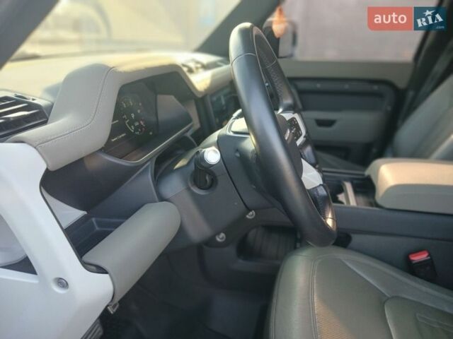 Чорний Ленд Ровер Дефендер, об'ємом двигуна 3 л та пробігом 99 тис. км за 59800 $, фото 20 на Automoto.ua