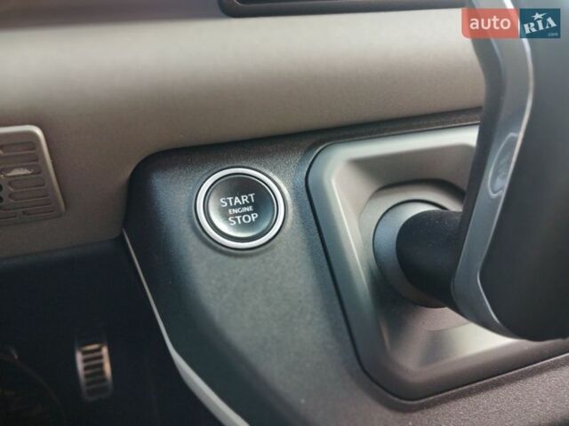 Чорний Ленд Ровер Дефендер, об'ємом двигуна 3 л та пробігом 99 тис. км за 59800 $, фото 30 на Automoto.ua