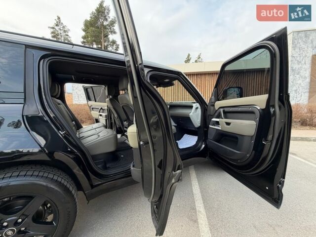 Черный Ленд Ровер Дефендер, объемом двигателя 3 л и пробегом 72 тыс. км за 75999 $, фото 93 на Automoto.ua