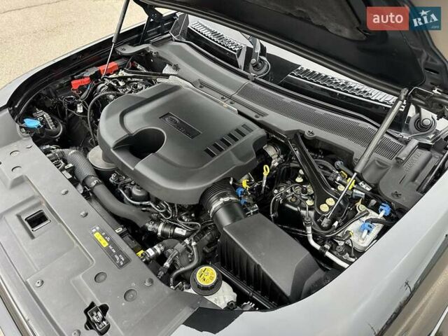 Черный Ленд Ровер Дефендер, объемом двигателя 3 л и пробегом 80 тыс. км за 84900 $, фото 34 на Automoto.ua