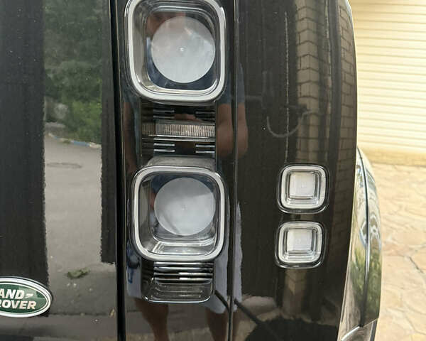Черный Ленд Ровер Дефендер, объемом двигателя 5 л и пробегом 19 тыс. км за 138500 $, фото 15 на Automoto.ua