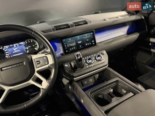 Черный Ленд Ровер Дефендер, объемом двигателя 3 л и пробегом 39 тыс. км за 82900 $, фото 20 на Automoto.ua