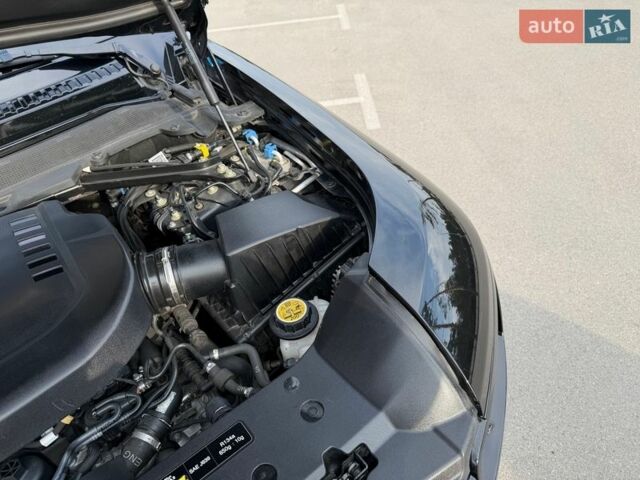 Черный Ленд Ровер Дефендер, объемом двигателя 3 л и пробегом 72 тыс. км за 75999 $, фото 56 на Automoto.ua