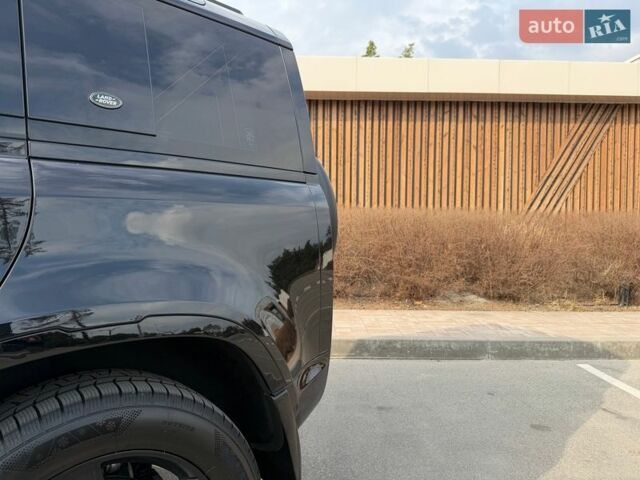 Черный Ленд Ровер Дефендер, объемом двигателя 3 л и пробегом 72 тыс. км за 75999 $, фото 44 на Automoto.ua
