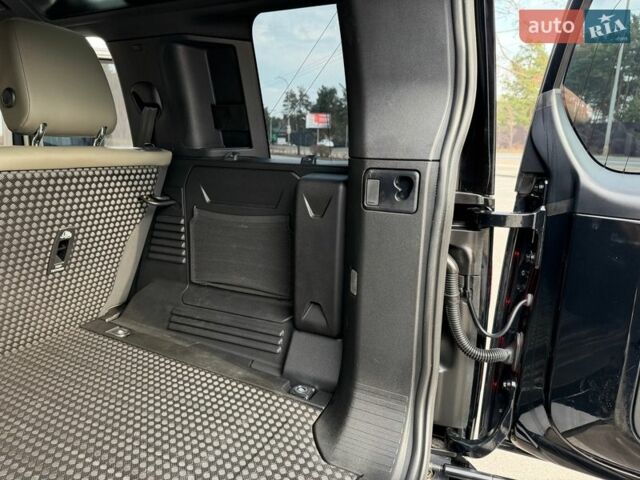 Черный Ленд Ровер Дефендер, объемом двигателя 3 л и пробегом 72 тыс. км за 75999 $, фото 140 на Automoto.ua