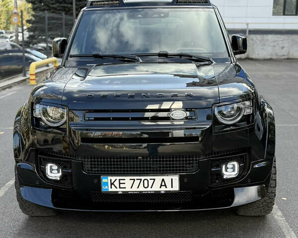 Черный Ленд Ровер Дефендер, объемом двигателя 5 л и пробегом 19 тыс. км за 138500 $, фото 6 на Automoto.ua