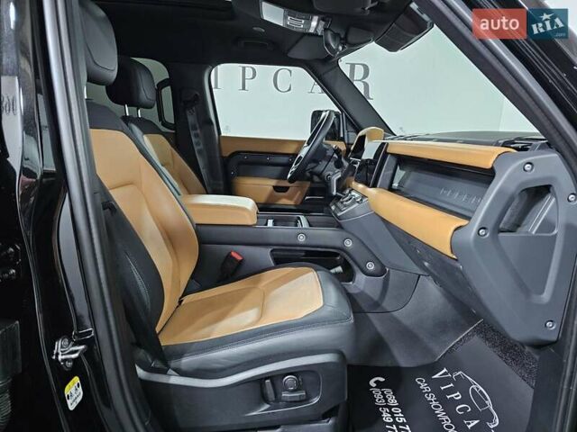 Черный Ленд Ровер Дефендер, объемом двигателя 3 л и пробегом 23 тыс. км за 99999 $, фото 20 на Automoto.ua